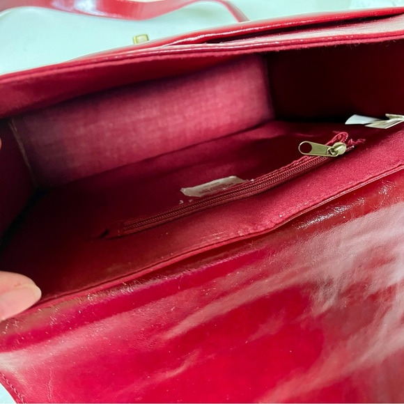 Mossimo Supply, Burgundy Crossbody, faux leather Bag with adjustable strap. NWT - Picture 6 of 12